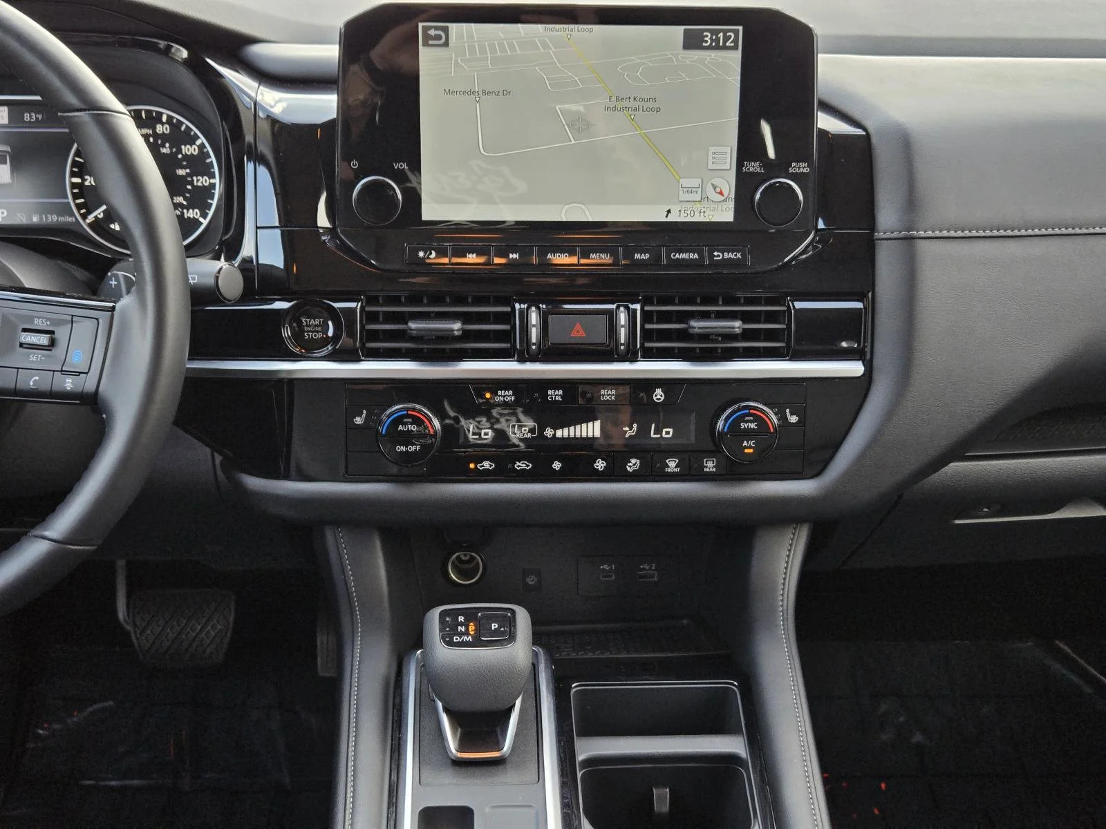 2025 Nissan Pathfinder SL - Photo 25