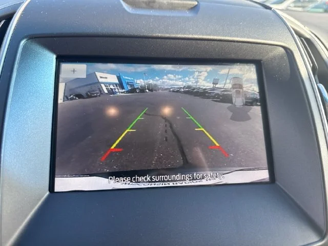 Used 2019 Gray Ford SEL image 24