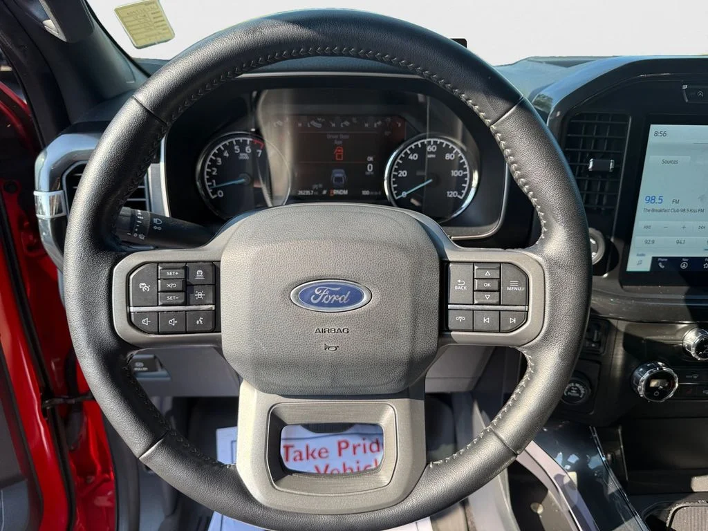 Used 2021 Red Ford XLT image 17
