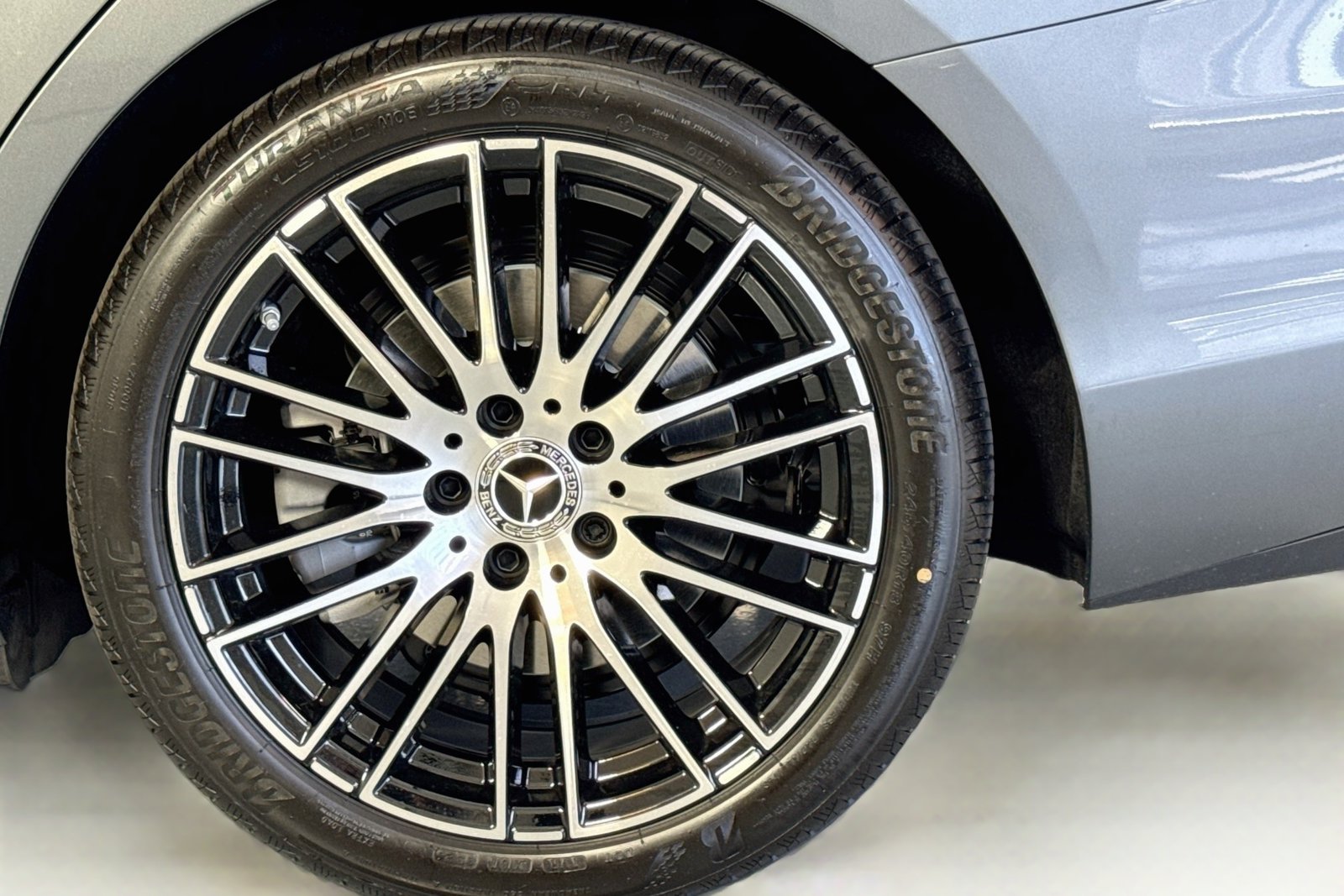 New 2026 Selenite Grey Metallic Mercedes-Benz C 300 image 29