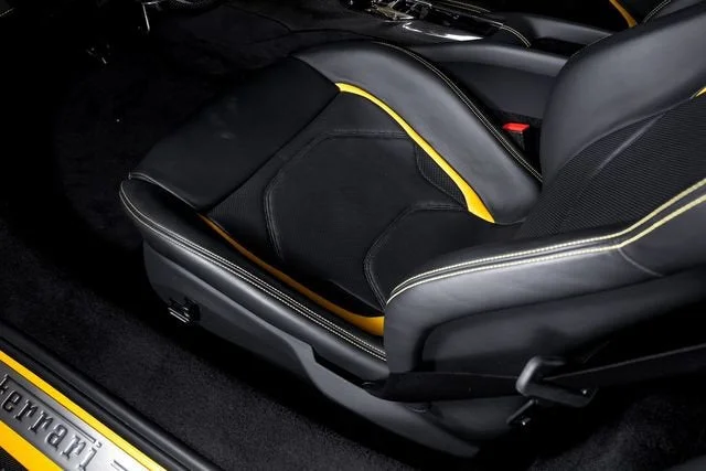 Used 2024 Giallo Triplo Strato Ferrari  image 23