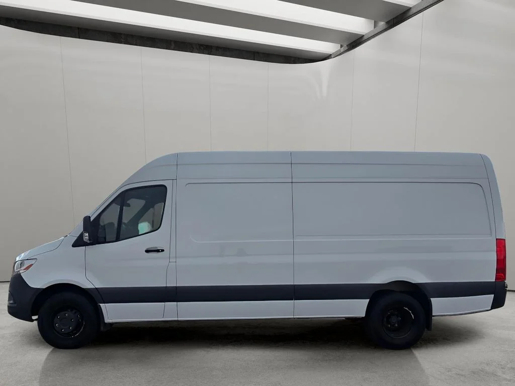 Used 2022 Arctic White Mercedes-Benz High Roof V6 image 3