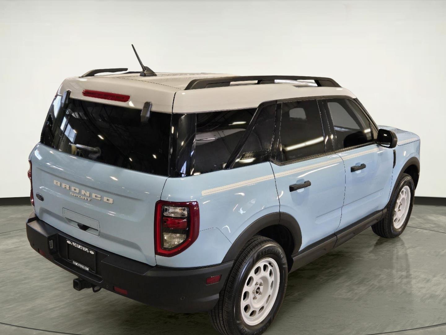 Used 2023 Robins Egg Blue Ford Heritage image 5