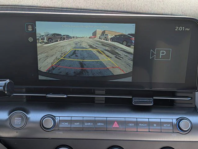 New 2026 Atlas White Hyundai SE AWD image 17