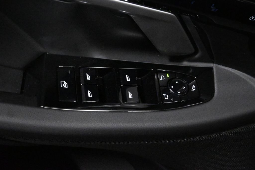 2026 BMW 5 Series 530i - Photo 31