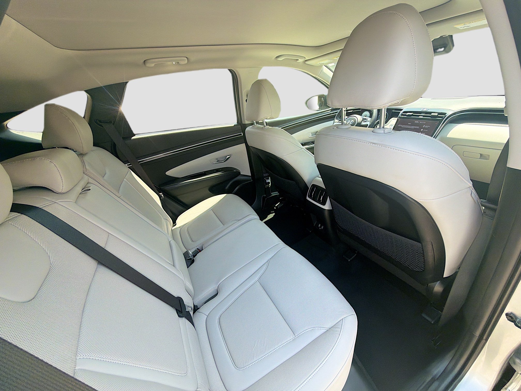 Used 2024 Shimmering Silver Hyundai Limited image 27
