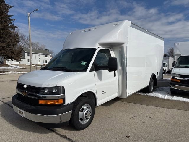 2025 Chevrolet Express 4500 177" WB's photo