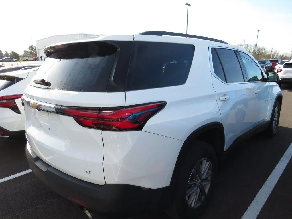 Used 2023 Summit White Chevrolet LT image 11