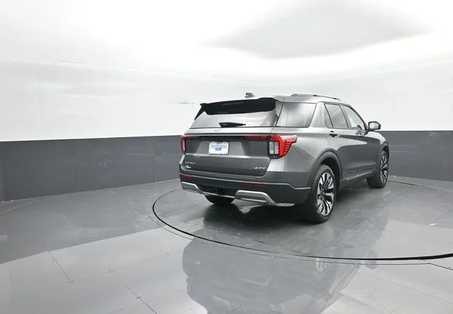 New 2026 Gray Ford Platinum image 7