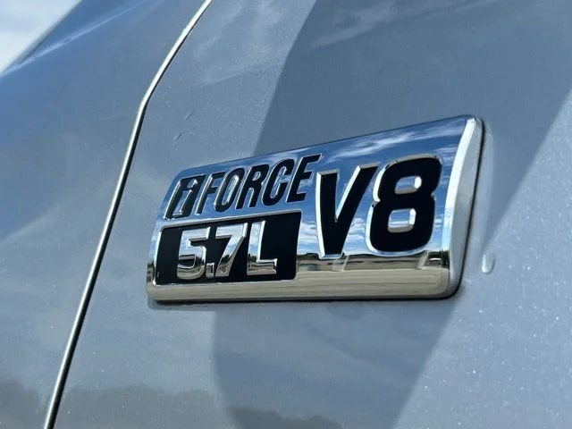 Used 2017 Silver Toyota SR5 image 12