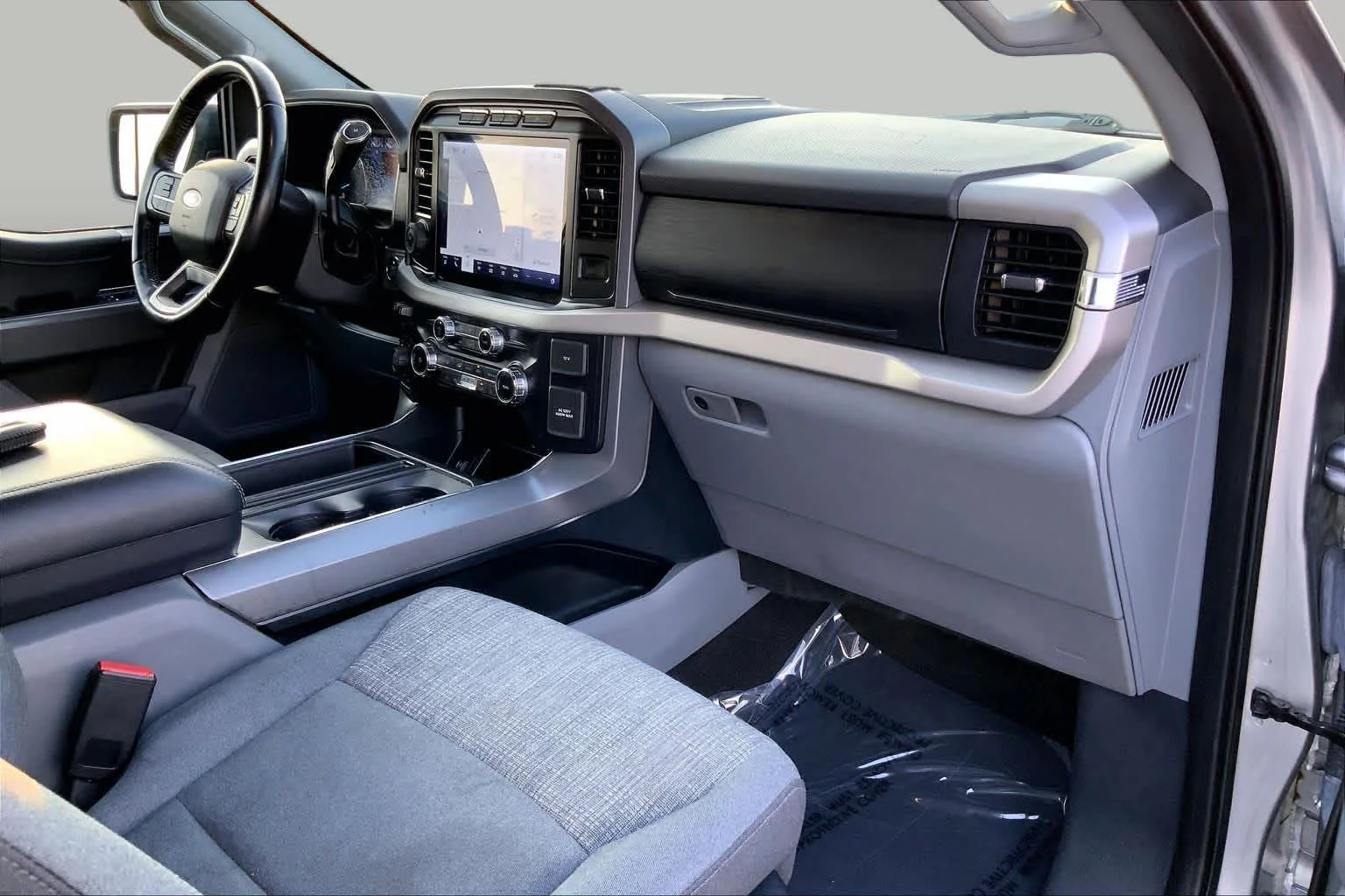 Used 2022 Iconic Silver Metallic Ford XLT image 17