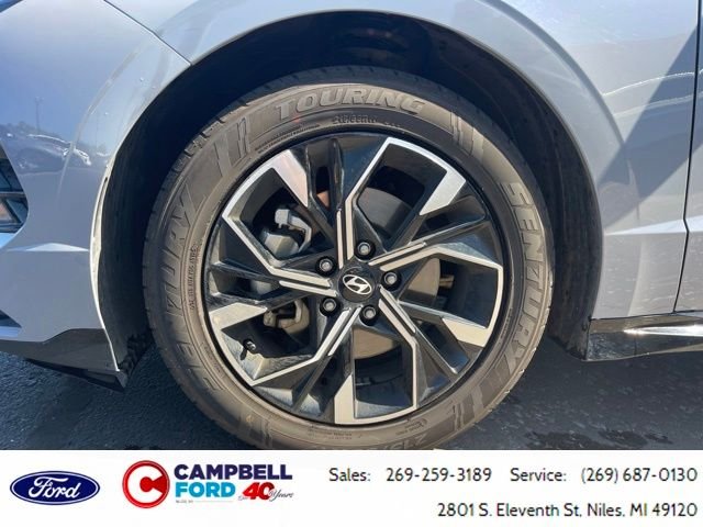 Used 2025 Blue Hyundai SEL image 9