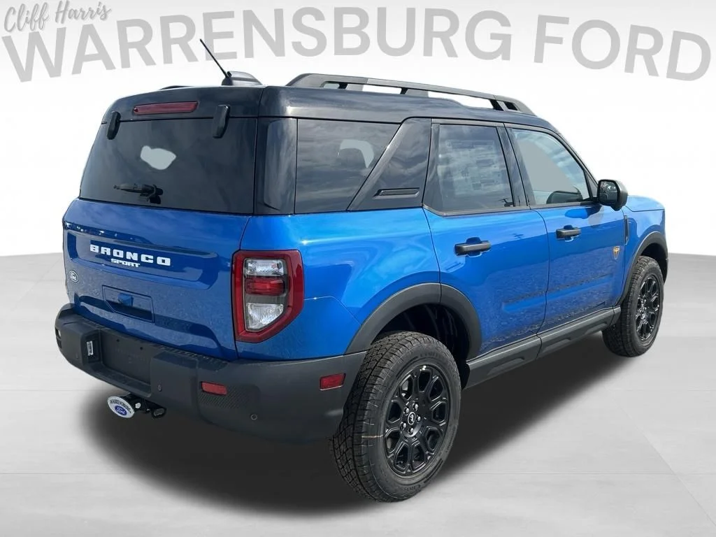 New 2026 Velocity Blue Metallic Ford Badlands® image 7