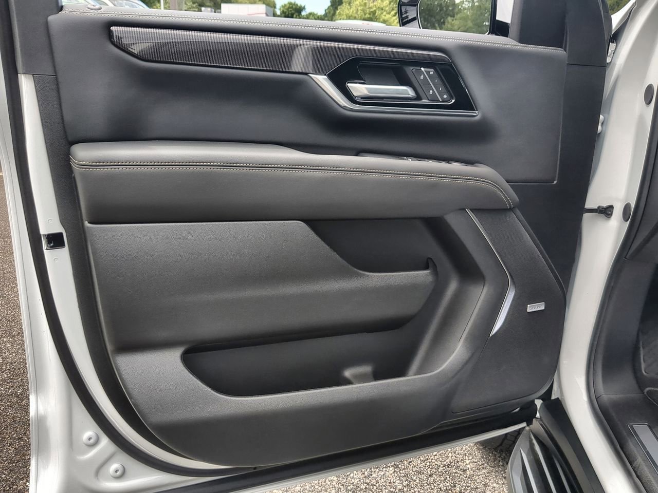 New 2026 Summit White GMC Elevation image 23