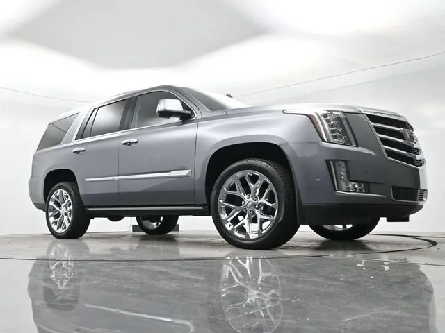 Used 2020 SATIN STEEL METALLIC Cadillac Premium Luxury image 25