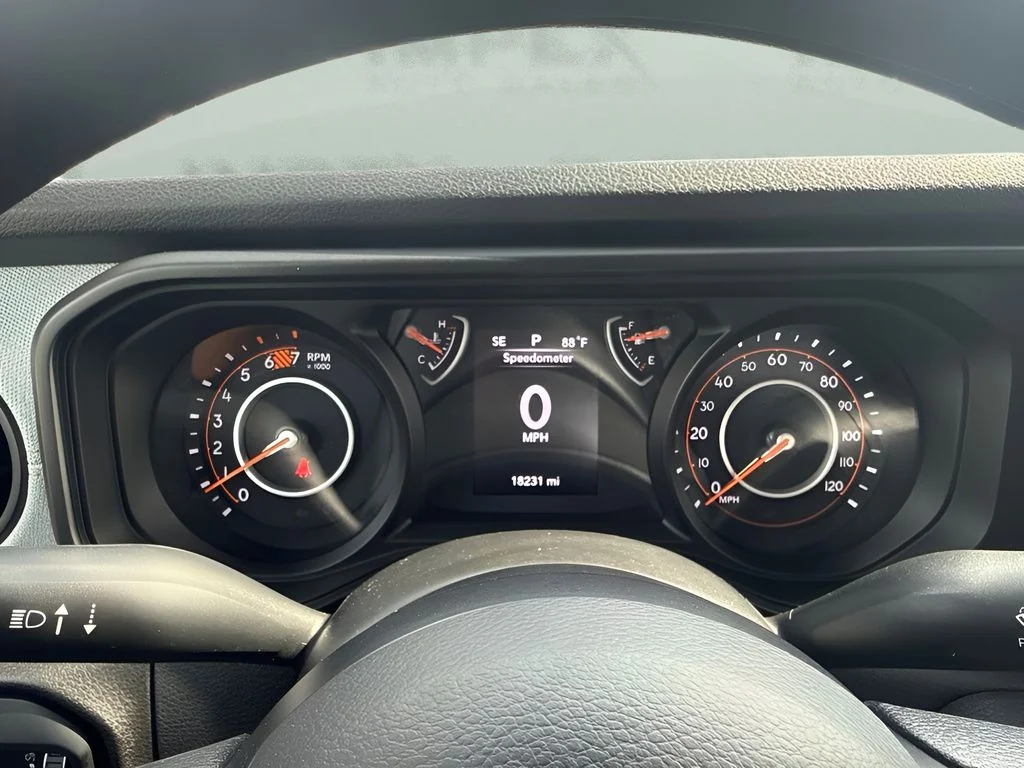 Used 2025 White Jeep Sport image 19
