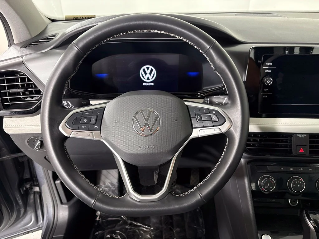 Used 2025 Gray Volkswagen 1.5T S image 23