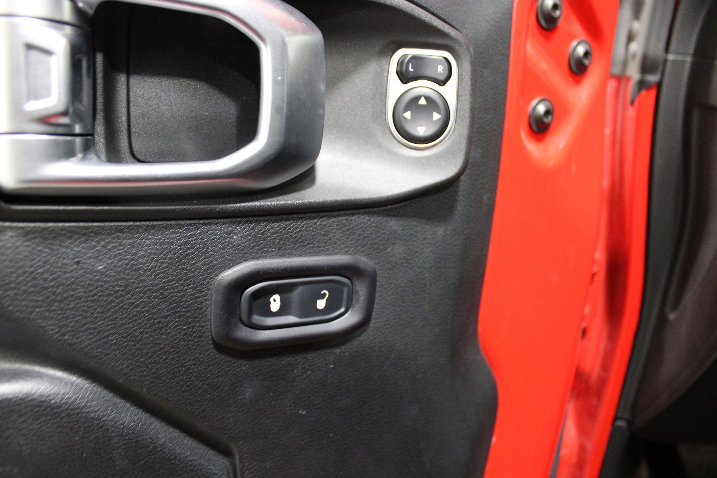 Used 2018 Firecracker Red Clearcoat Jeep Rubicon image 7