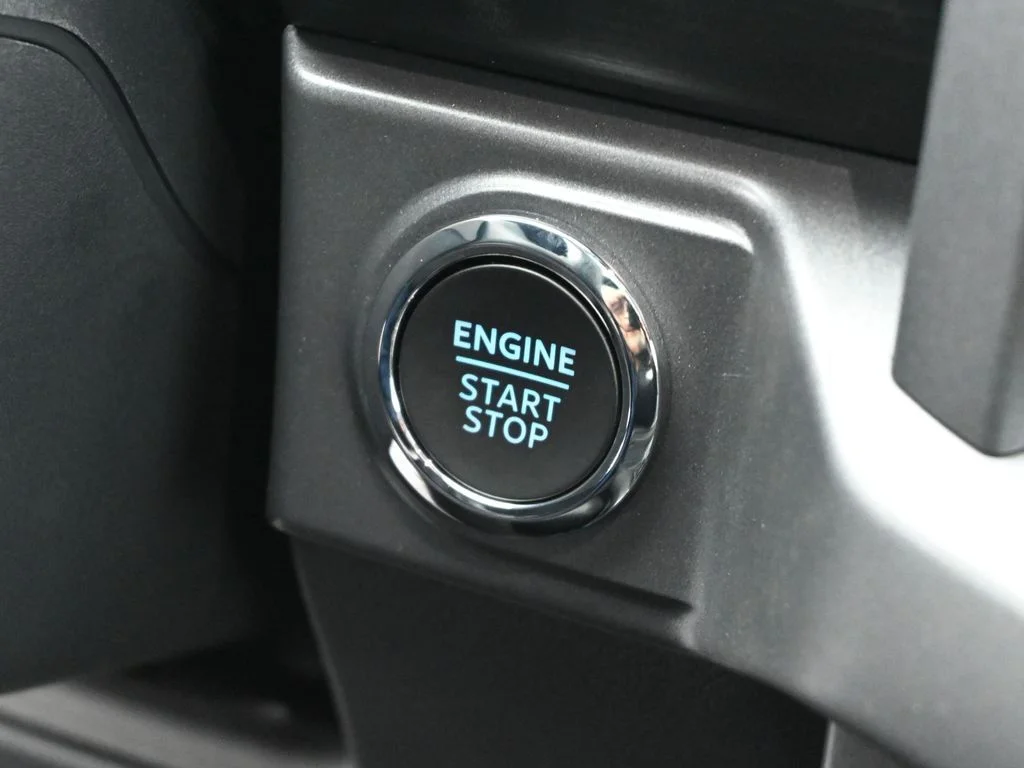 New 2025 Antimatter Blue Metallic Ford XLT image 13