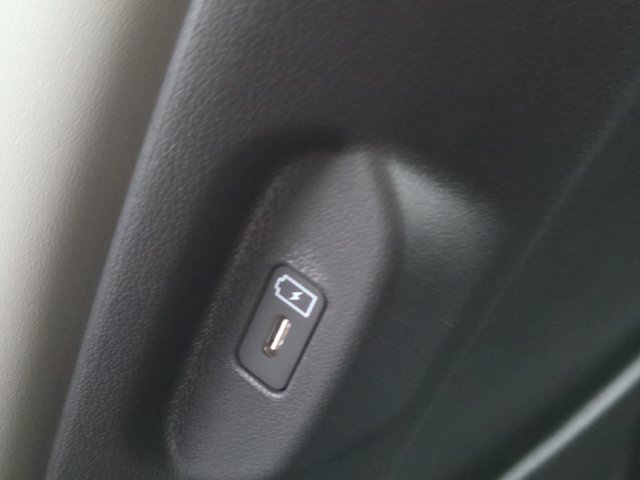 New 2027 Snow White Pearl Kia EX image 12