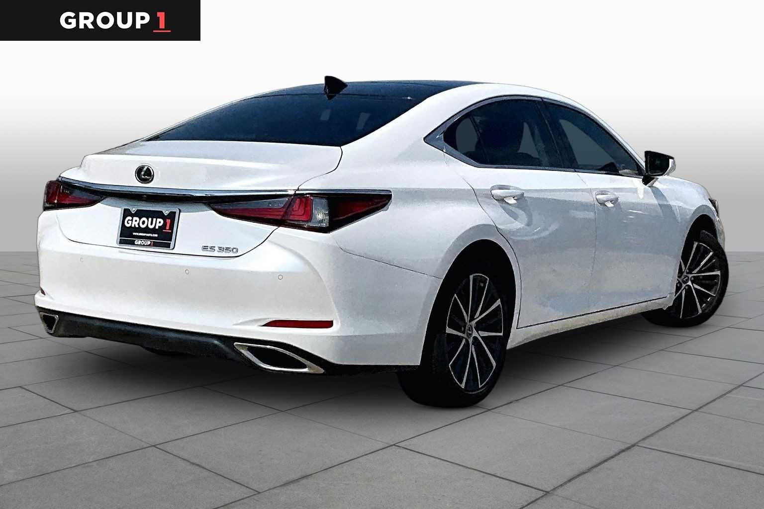 Used 2023 Eminent White Pearl Lexus  image 11