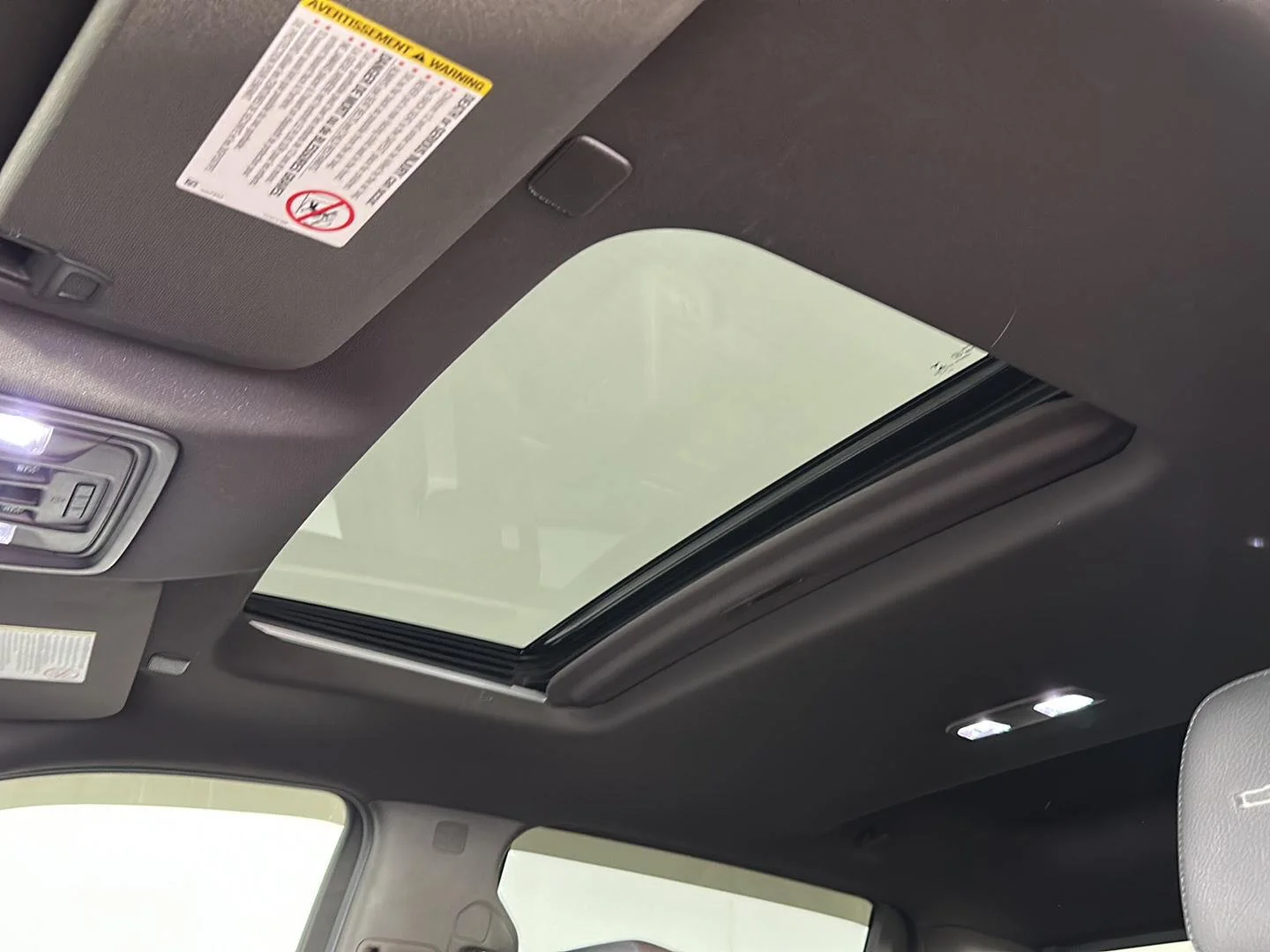 Used 2022 Quicksilver Metallic GMC Denali image 23