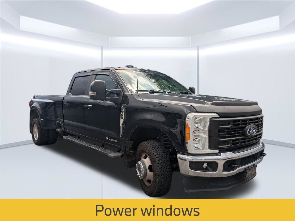 Used 2023 Black Ford XL image 5