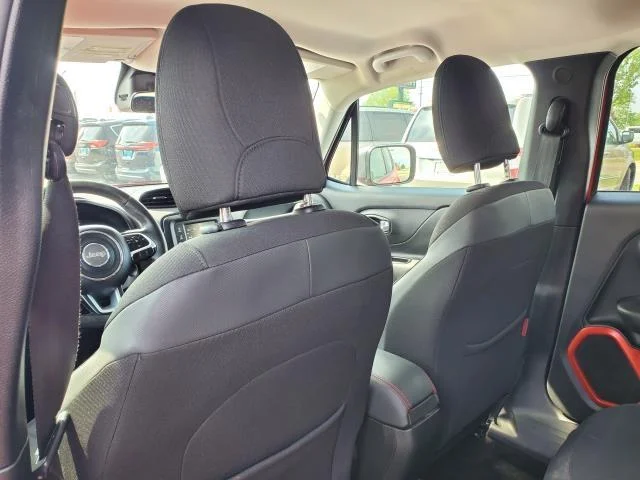 Used 2015 Colorado Red Jeep Trailhawk image 23