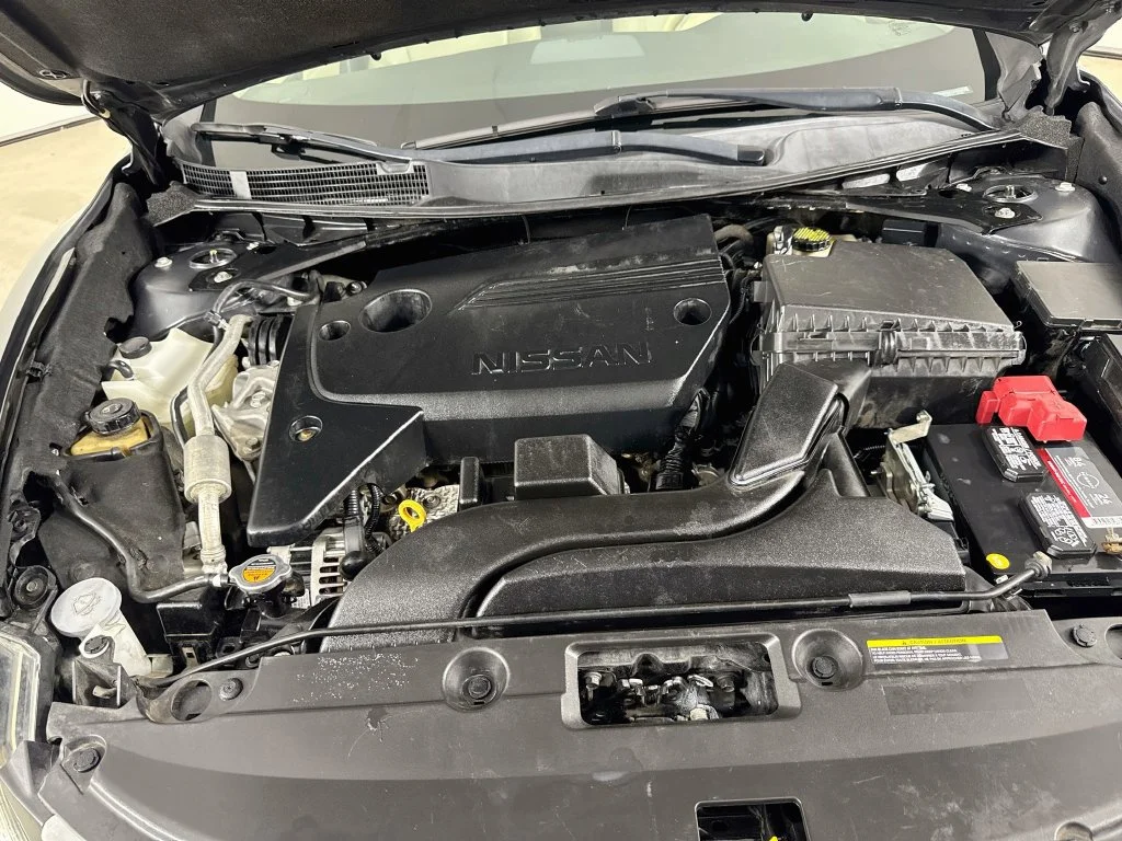 Used 2017 Gray Nissan 2.5 SL image 40