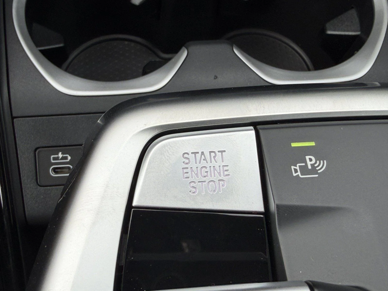 New 2026 Space Silver Metallic BMW xDrive28i image 28