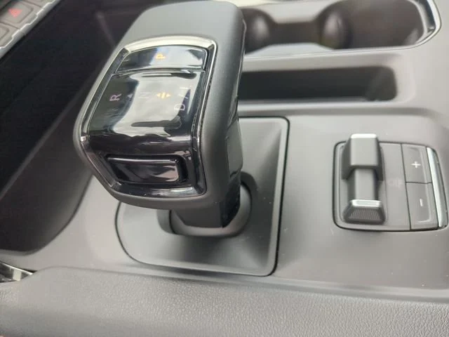 New 2026 Summit White GMC AT4 image 27