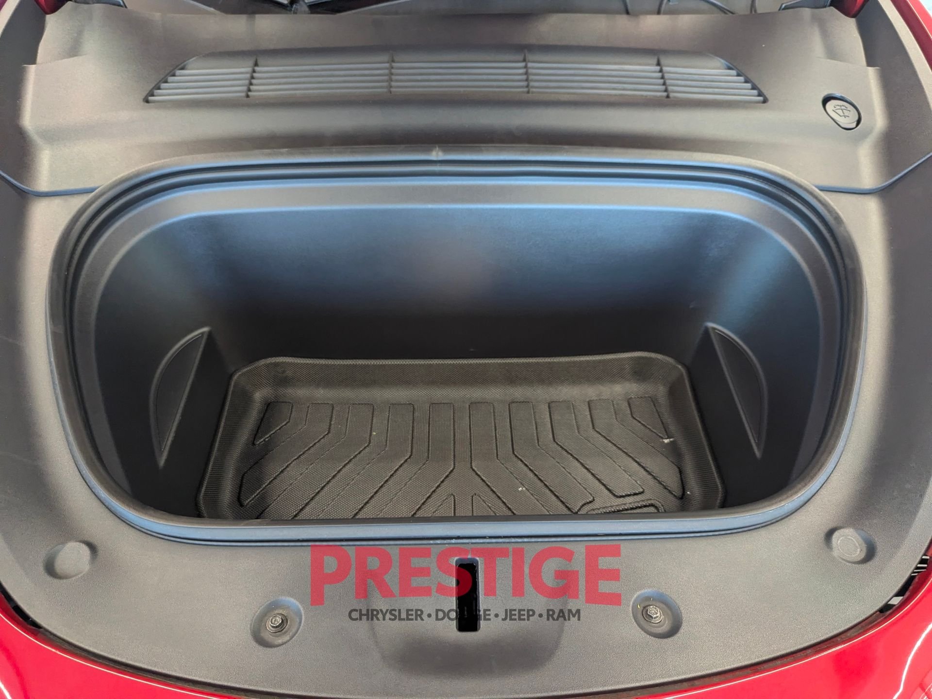 Used 2023 Red Tesla Long Range image 4
