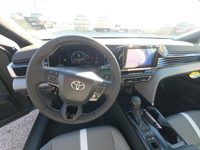 New 2026 Ocean Gem Toyota  SE image 9
