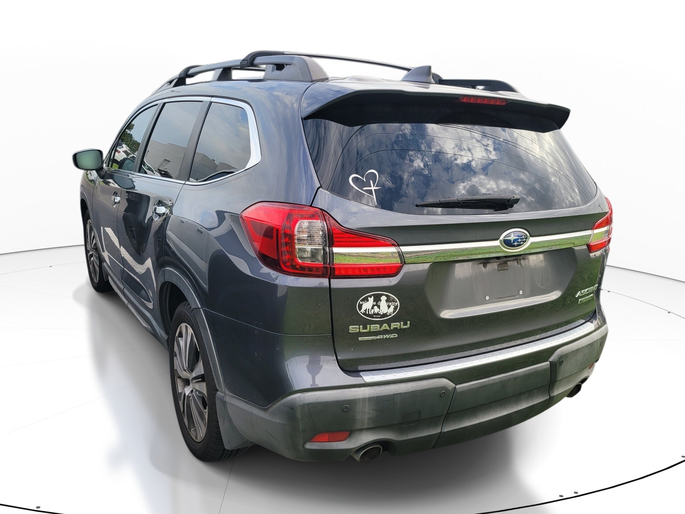 Used 2020 Magnetite Gray Metallic Subaru Touring image 6