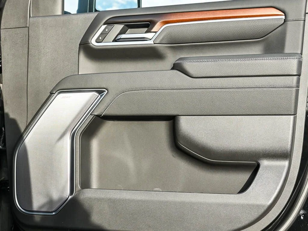 2026 GMC Sierra 3500HD Denali - Photo 8
