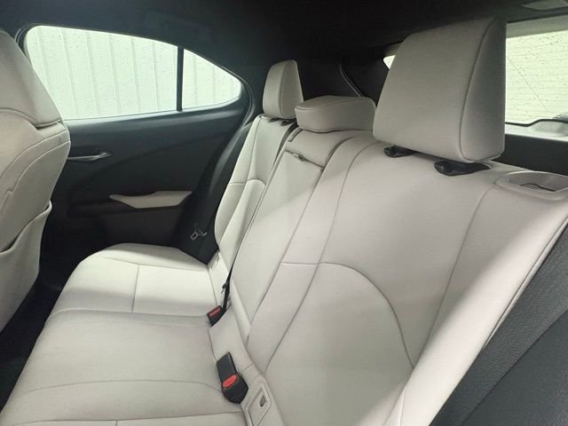 Used 2023 Gray Lexus 250h Base image 9