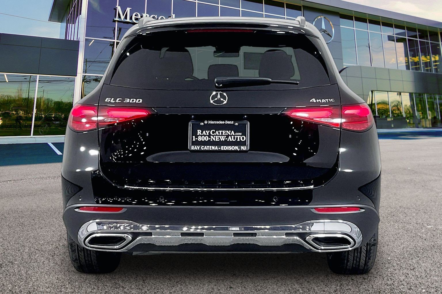 New 2026 Black Mercedes-Benz GLC 300 image 17