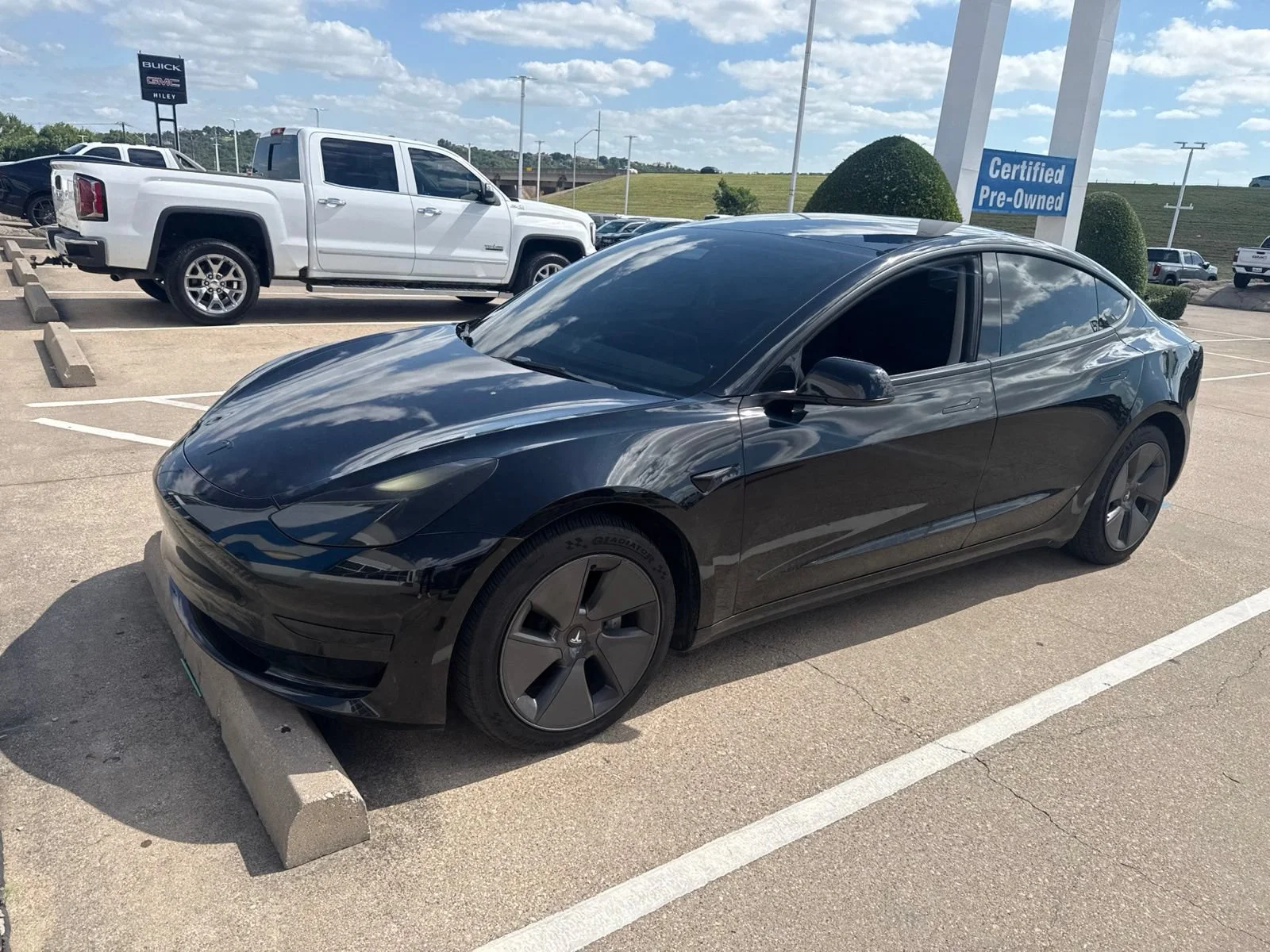 2021 Tesla Model 3 Long Range Dual Motor All-Wheel Drive's photo