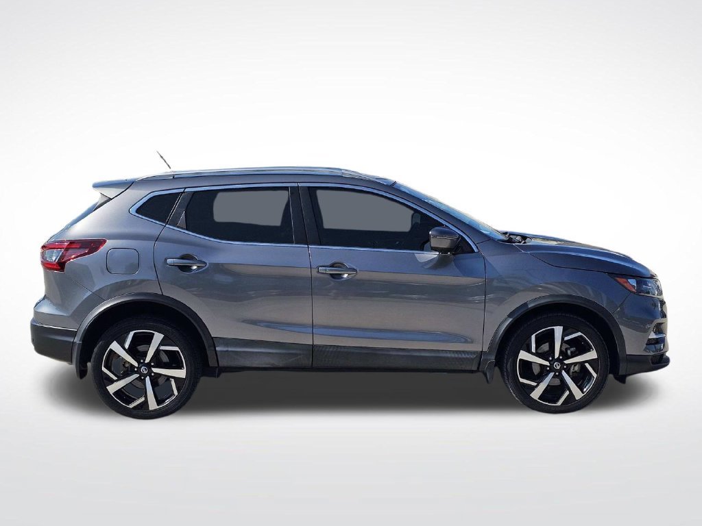 Used 2020 Gray Nissan SL image 18