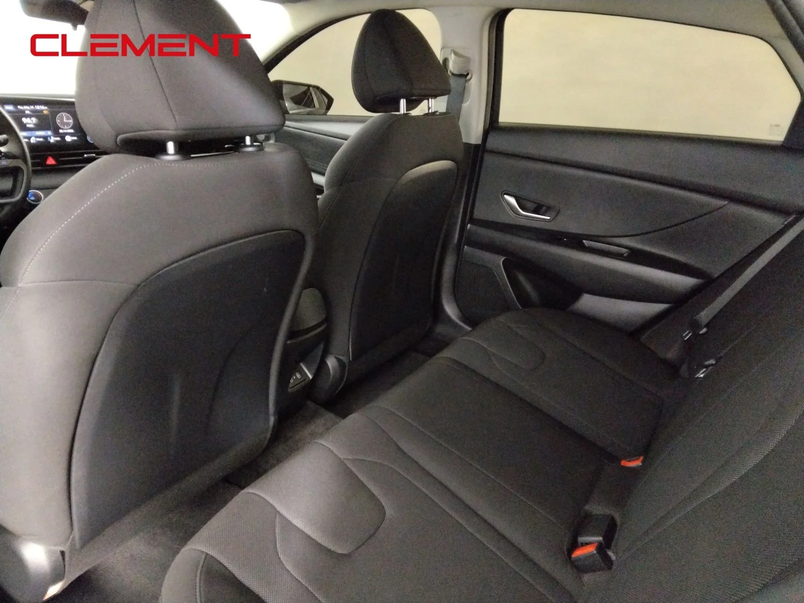 Used 2025 Black Hyundai SE image 23