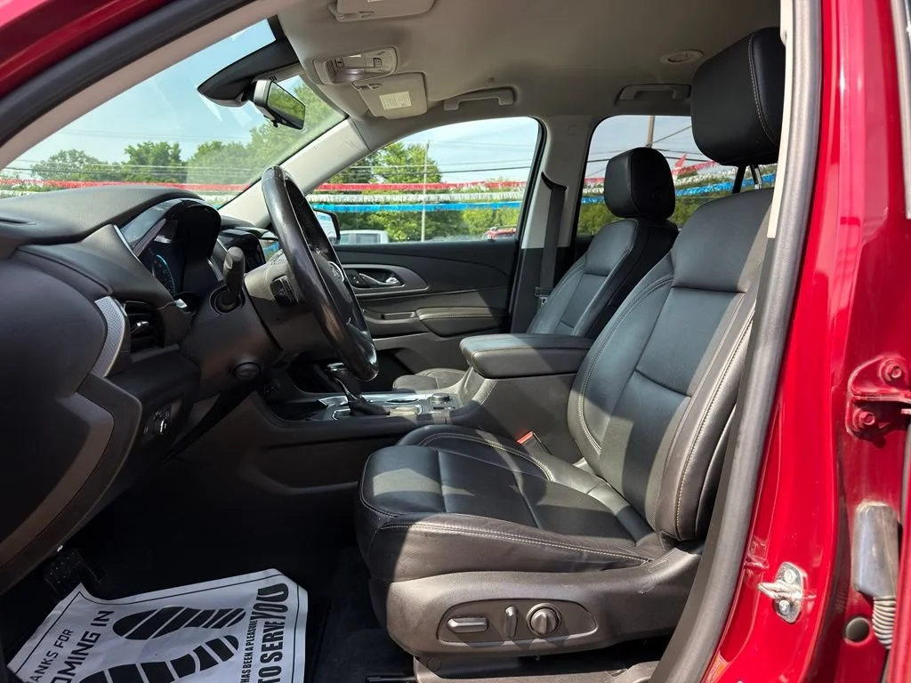 Used 2019 Chevrolet Traverse Premier with VIN 1GNEVKKW9KJ103071 for sale in Wellington, OH