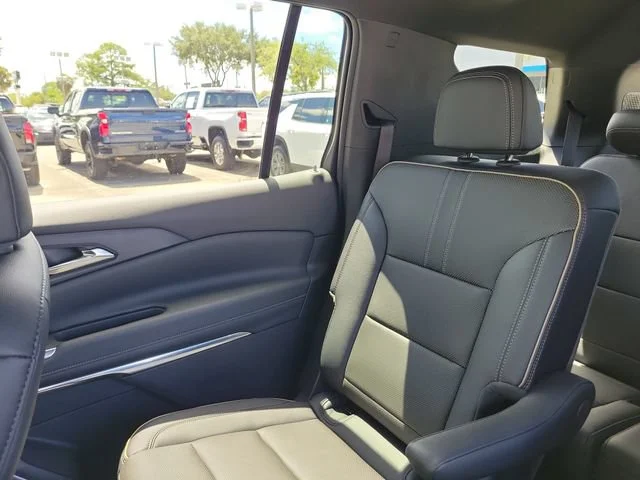 2025 Chevrolet Traverse High Country - Photo 16