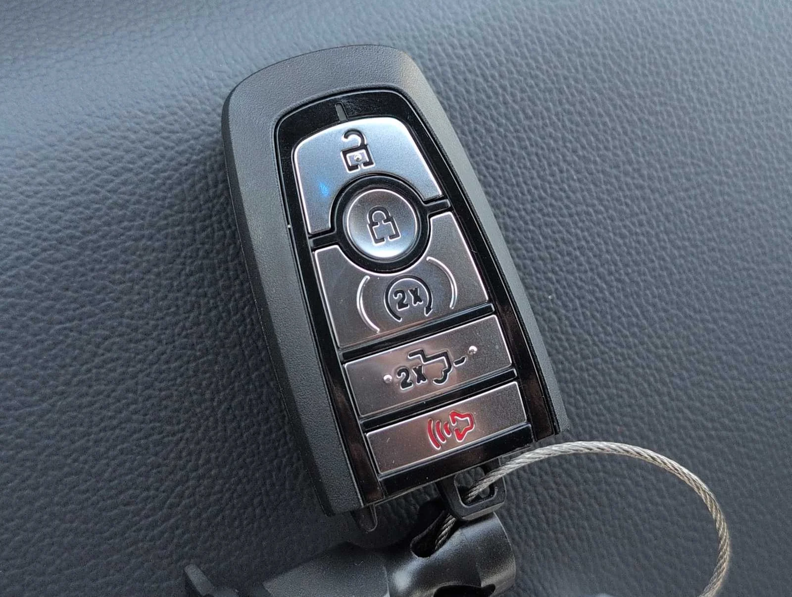New 2026 Avalanche Ford XLT image 25