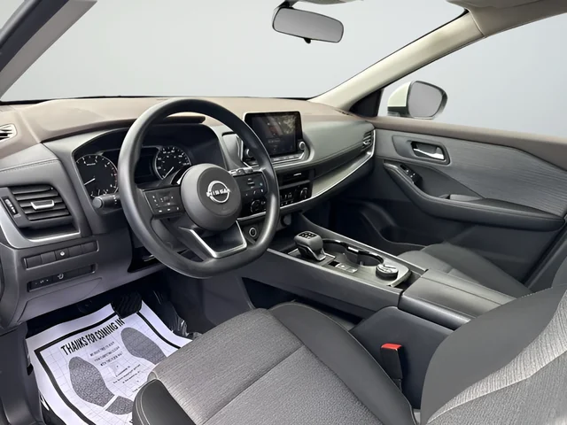 Used 2023 White Nissan SV image 9