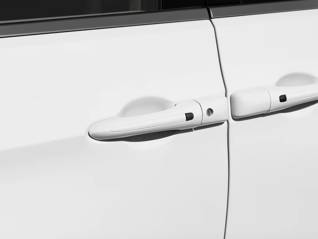 Used 2024 White Chrysler Limited image 50