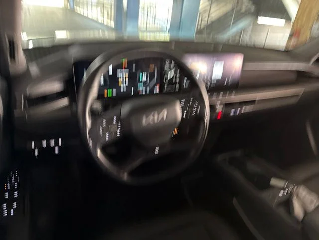 Certified Used 2024 Black Kia Light image 7