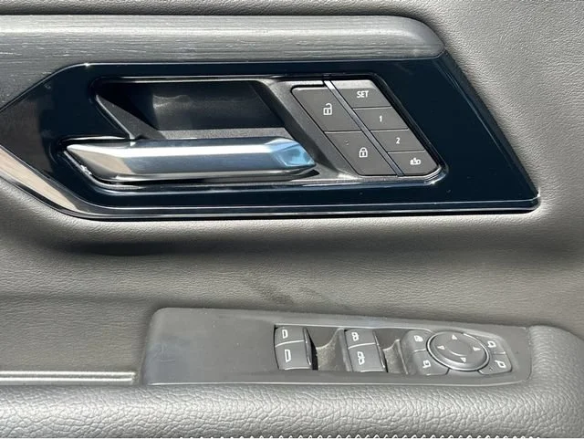 2026 GMC Yukon Denali - Photo 35