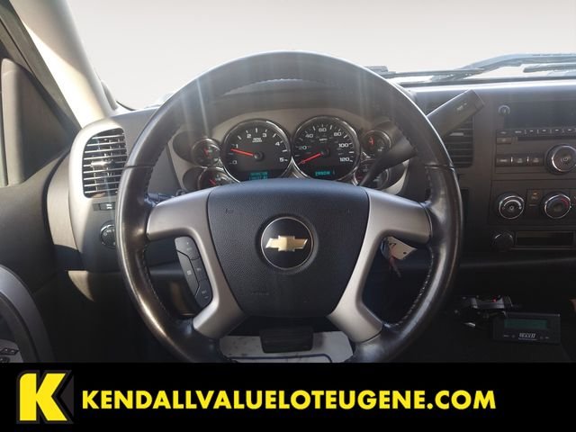 Used 2008 Silver Chevrolet LT image 12