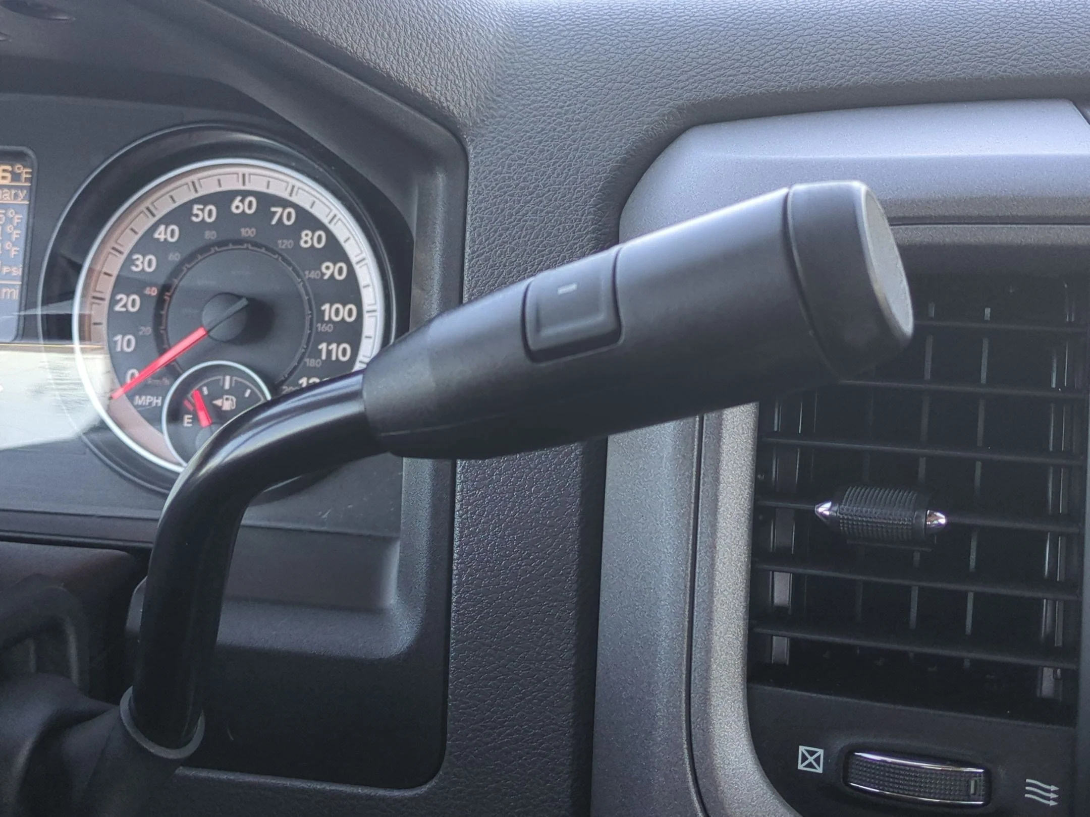 2015 RAM Ram 2500 Pickup Tradesman - Photo 22