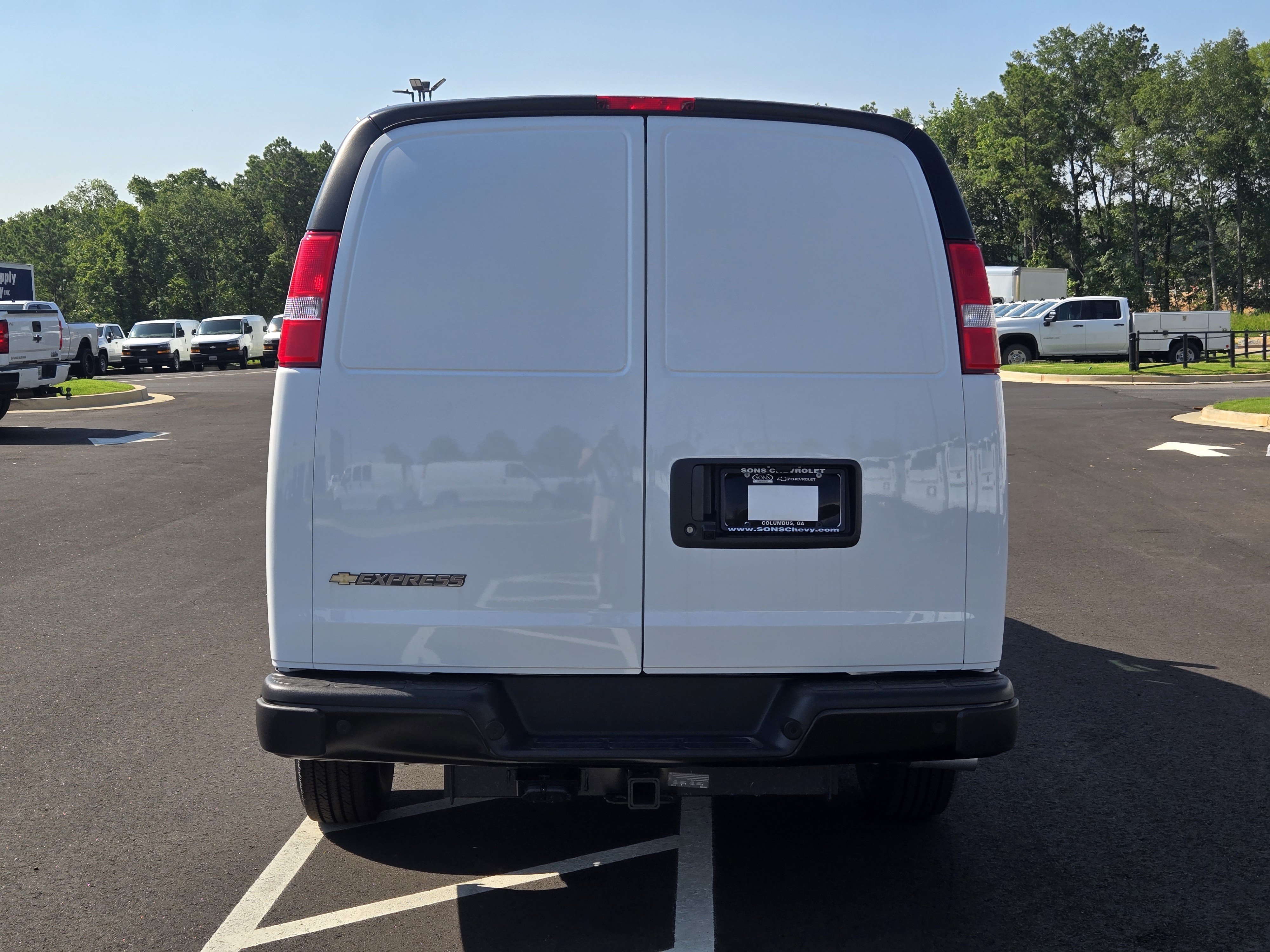 2025 Chevrolet Express Cargo Work Van - Photo 6